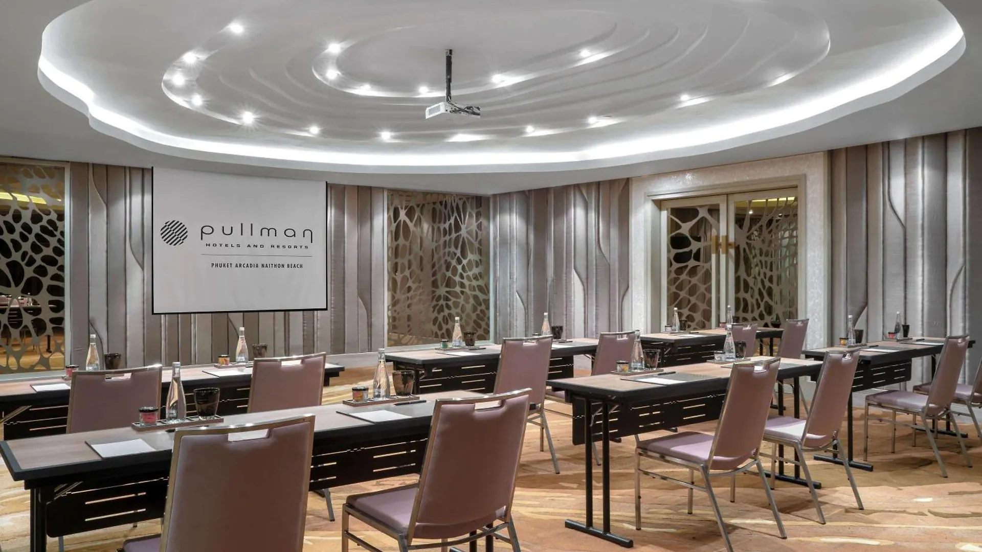 Pullman Phuket Arcadia Naithon Beach 5*, Най-Тон-Бич